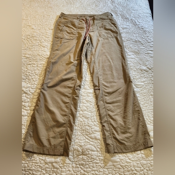 Northface nylon beigh pants sz 10 womens - Picture 1 of 9
